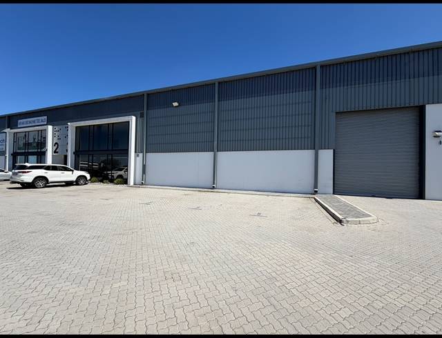 751M² WAREHOUSE TO LET IN STIKLAND INDUSTRIAL